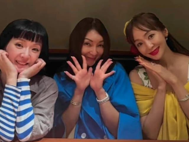 “Freedom Girls”集合！神田うの×千秋、豪華ディナーで心ほぐれる時間