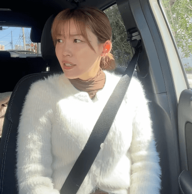 「このネタ笑っちゃった」美女タレント、カップルの”新車・あるある動画”を公開！ファン共感＆爆笑の渦へ