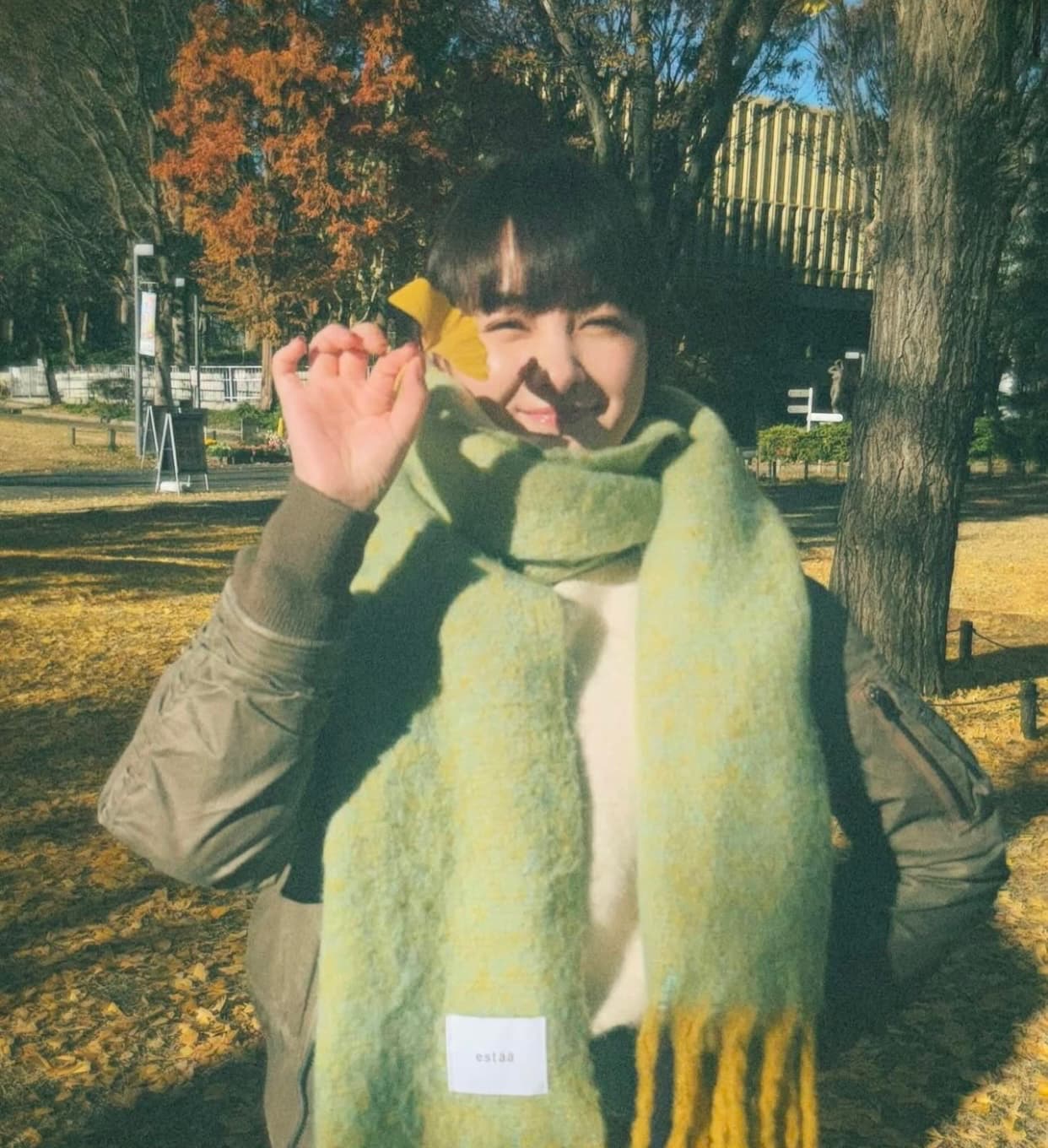 葵わかな、撮影中のオフショットを公開！「とっても素敵キュートです」