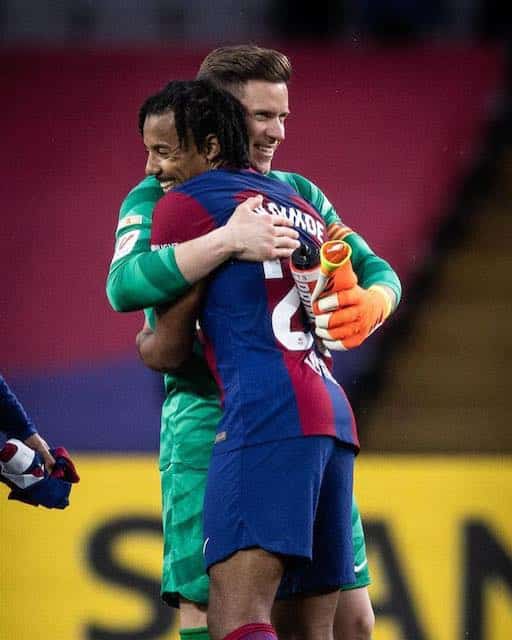 クリーンシート達成のシュテーゲン⚽️チームの勝利を喜ぶ🔥チームは2位に浮上❗️