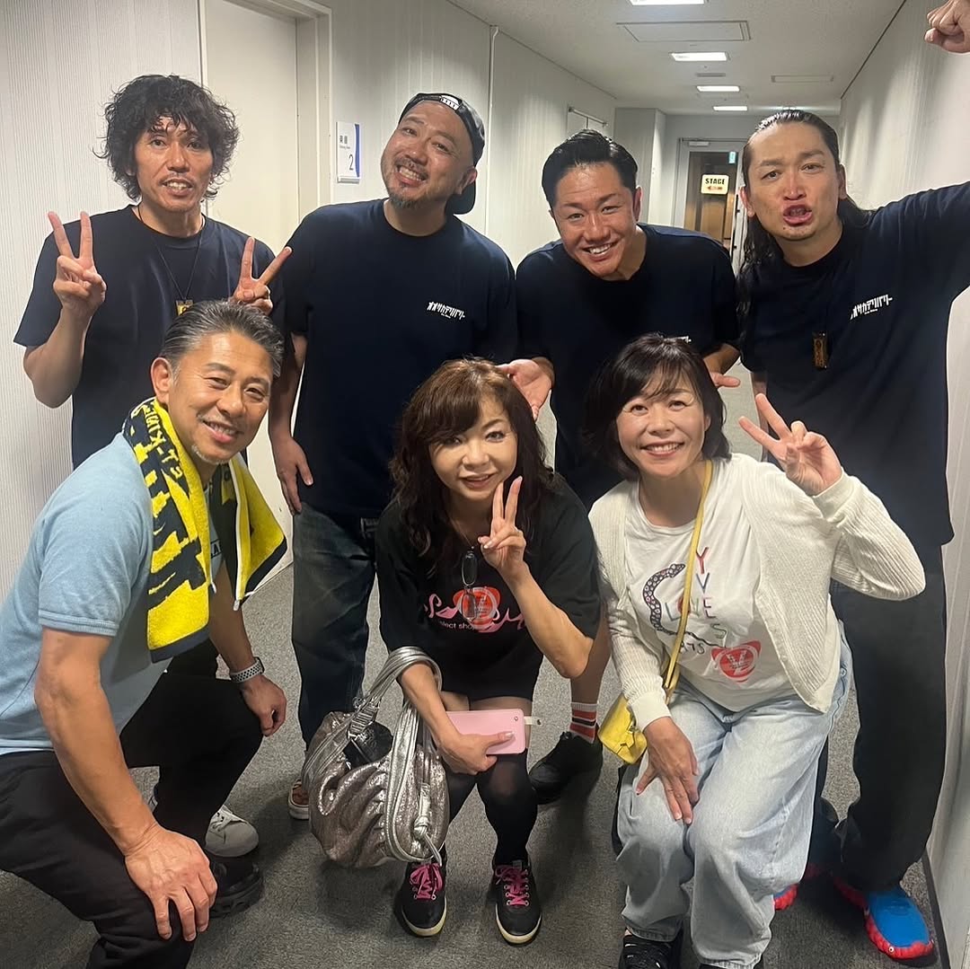 「大阪出身やから大阪の歌いっぱい！ むちゃ感動した」〇〇のライブへ参加し、大満足したことを報告