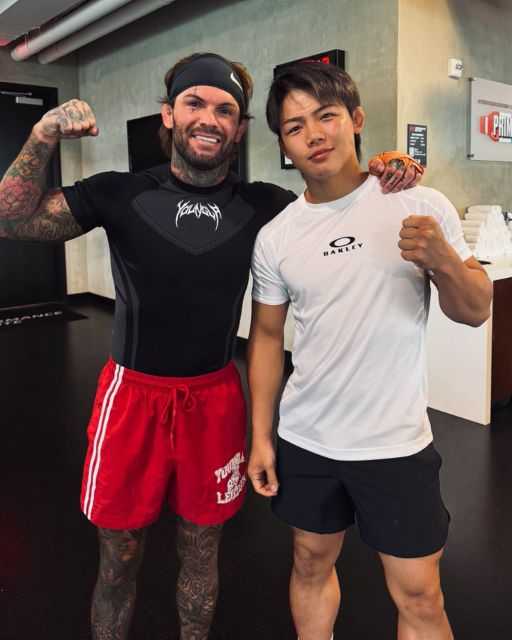 「ファイトキャンプ楽しもう」格闘家・近藤大耶がコーディ・ガーブラントとツーショット