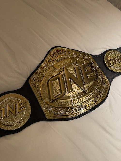 キックボクサー・野扖正明がベルト奪取を報告！「やってやったよ」