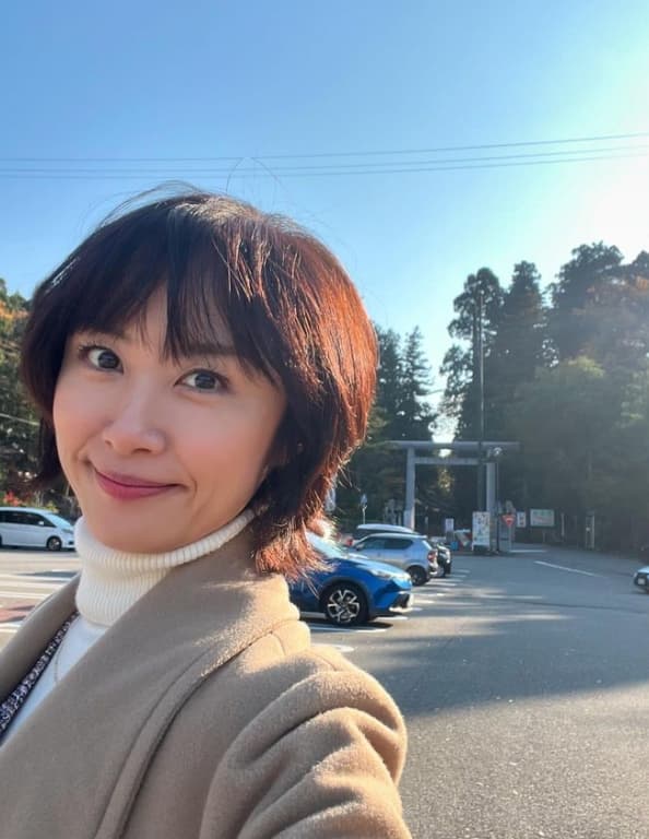 あの有名タレント〇〇が秋の金沢、最高だったよ♡♡♡”紅葉の美しさに心奪われる旅