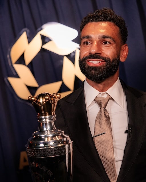 モハメド・サラーが年間最優秀選手賞を受賞　リヴァプール公式も称賛「History-maker Mo」