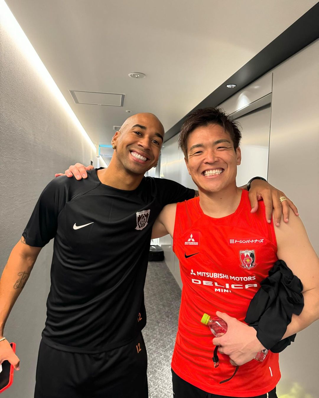 西川周作　新加入選手との最新ショットを公開！！✨⚽️