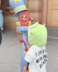 市川由衣、4年ぶりの夢の国で童心に返る「やはり魔法の場所」