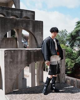 「ほんとオシャレ」超イケメンアイドル 私服姿公開で話題に 眼福ショットにいいね殺到