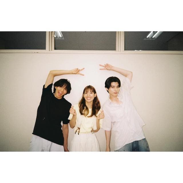 「可愛すぎる」「毎週楽しみ」石井杏奈主演ドラマのオフショット公開