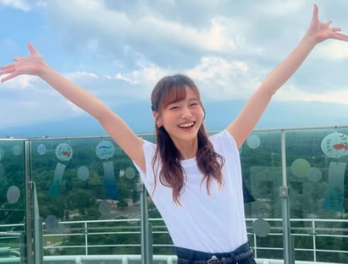 「弾ける笑顔、サイコーにかわいい」美女タレント、富士急で魅せた”サマーショット”の可愛さにファン絶叫！「爽やかじゃの〜」