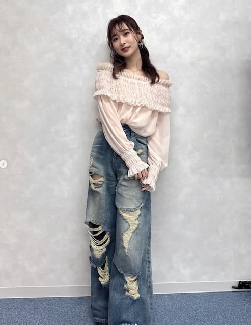 「色っぽい」声優・山下七海が春らしい衣装をインスタグラムで披露