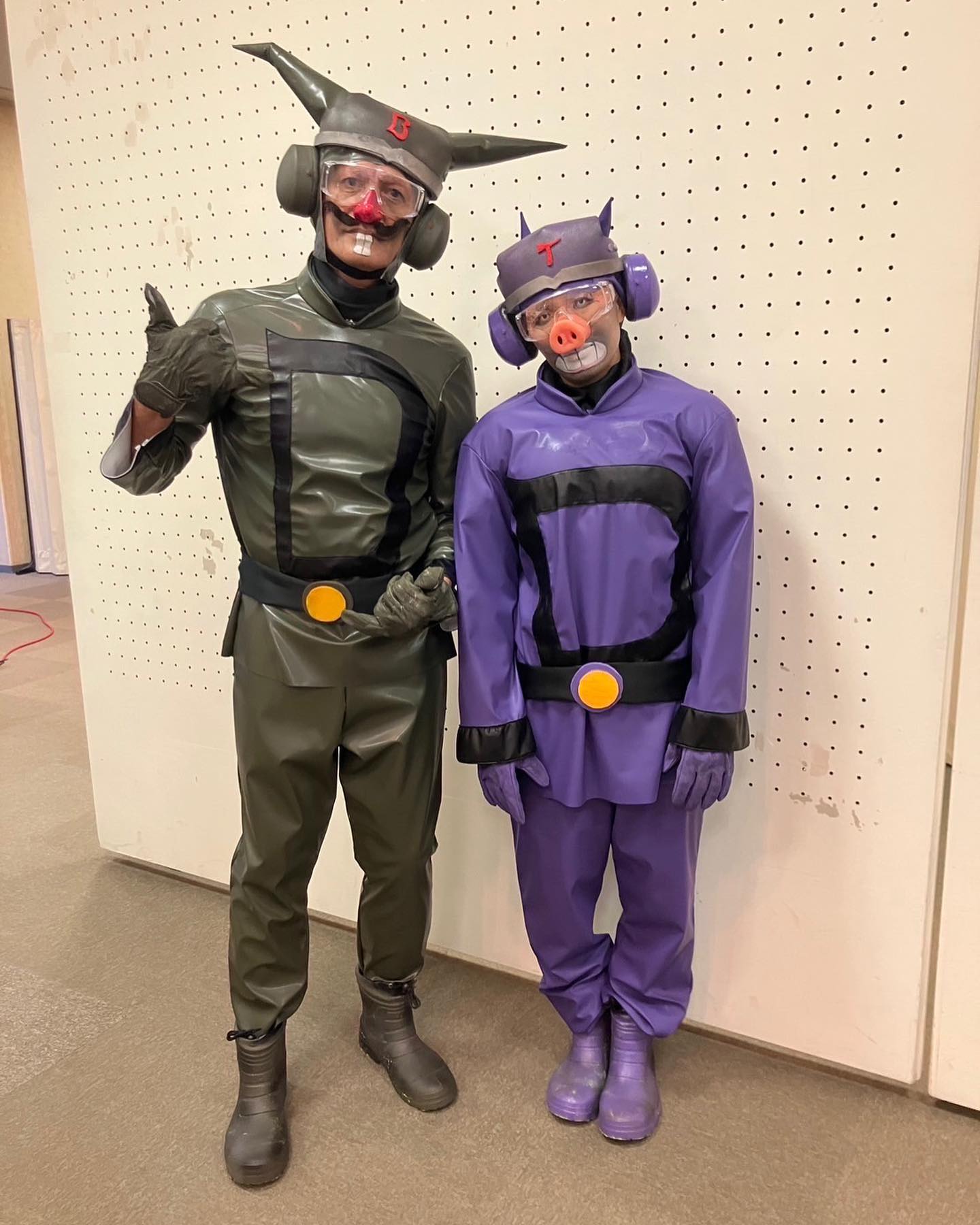 本並健治と丸山桂里奈が夫婦揃って衝撃コスプレを披露！？😂