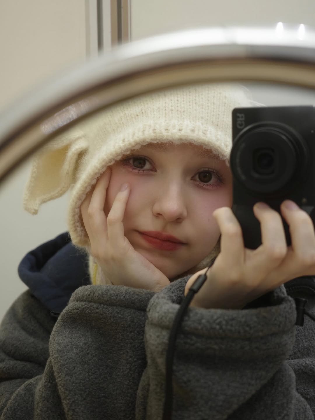 FRUITS ZIPPER早瀬ノエル、羊帽子×鏡越しショットに「天使すぎる」の声