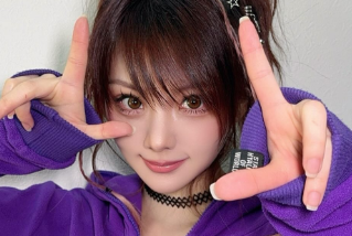 「パーカー姿も最強に可愛い！」田中れいな、朝スタバでの“朝活ショット”に反響！