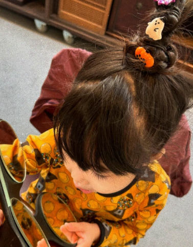 平野ノラ、3歳娘の「崩れない簡単ヘアアレンジ」模索中！ファンからアドバイスも続々