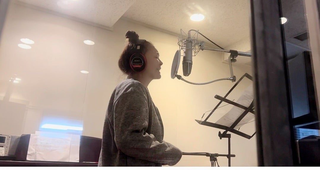 華原朋美が大苦戦😣朝から自身で作詞作曲の曲をレコーディング♪