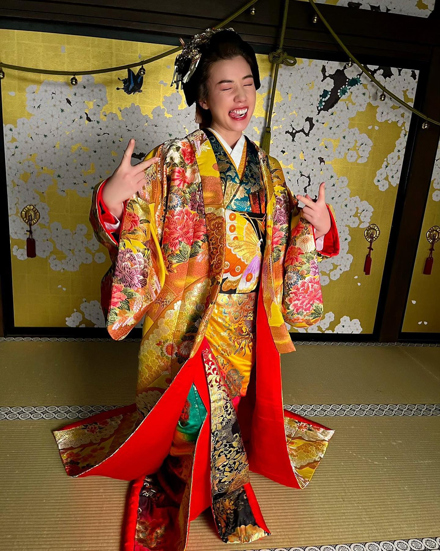 「ギャルぴ綱ちゃん✌️🎀👸」仲里依紗の