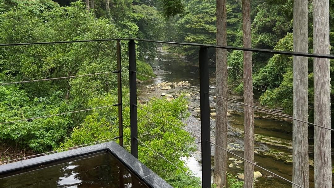 “浴衣美人”が見せた素の休日…癒しを求めた自然旅ショットに注目