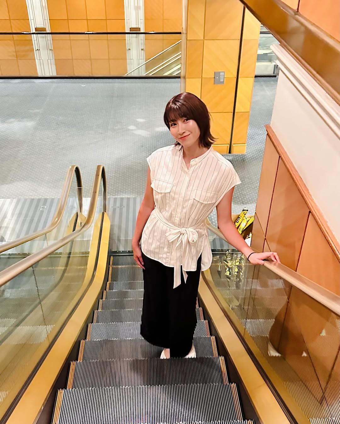 狩野舞子がネーションズリーグ2日間の衣装を公開！日々のトレーニング成果がわかる美しいスタイルで抜群の着こなし