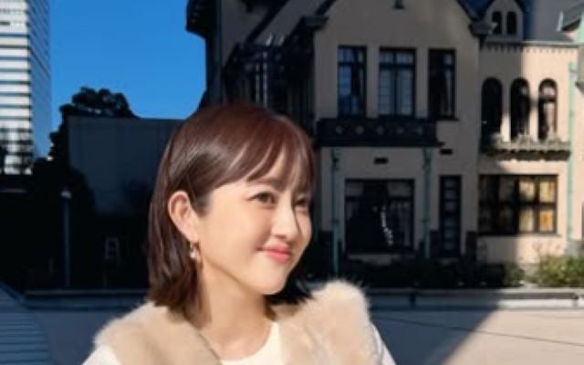 こんな可愛いママ羨ましい！菊地亜美が最新私服ショットを公開