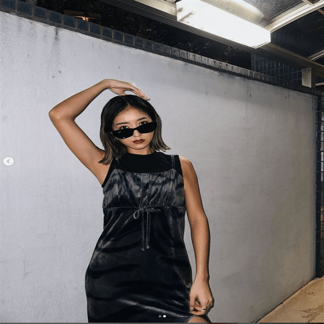 みちょぱ、美肌が眩しいノースリーブワンピショットを公開！ファン「カッコよくて美しい」と褒めちぎる