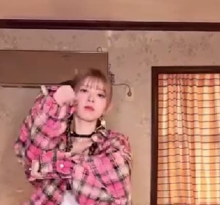 「ハズレがないってこういうこと」NiziUの“猫化”にネットがざわついた