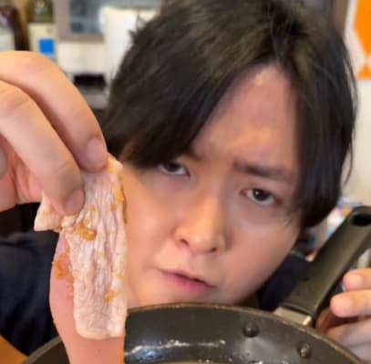 油に小麦粉を溶かしてそのまま唐揚げ！？料理研究家・リュウジがあり得ないレシピを検証！