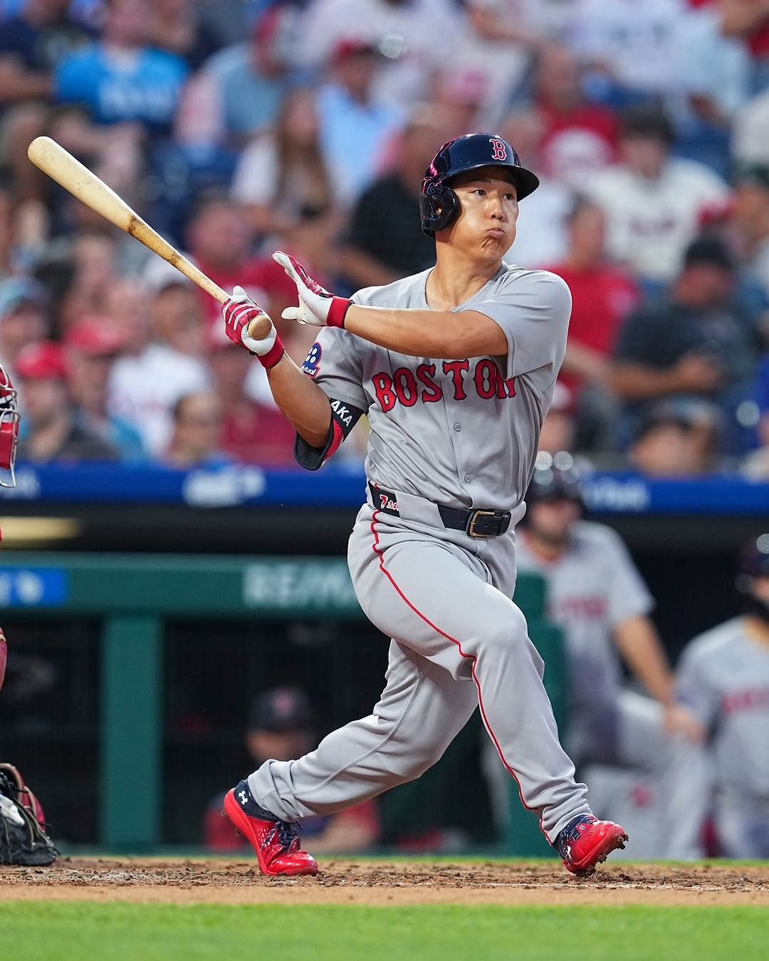 吉田正尚、ツーベースヒットで活躍！チームは延長戦を制し勝利！