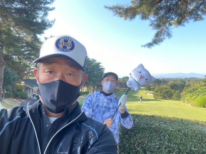 ツイッター開設の西武・辻発彦前監督が息子との2Sを披露🏌️‍♂️「素敵なツーショットですね✨」