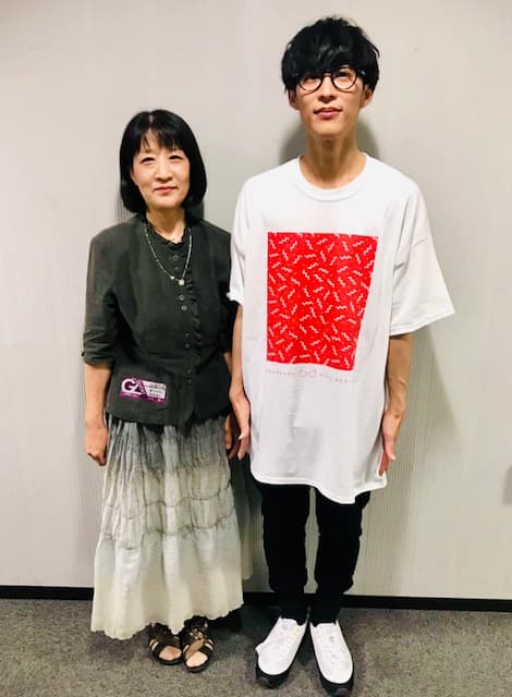 オーイシマサヨシが母親の誕生日をお祝い「いつもありがとう」