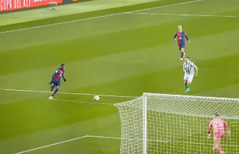 FCバルセロナが公開、「ラミーヌ・ヤマルショー」にファン大熱狂！