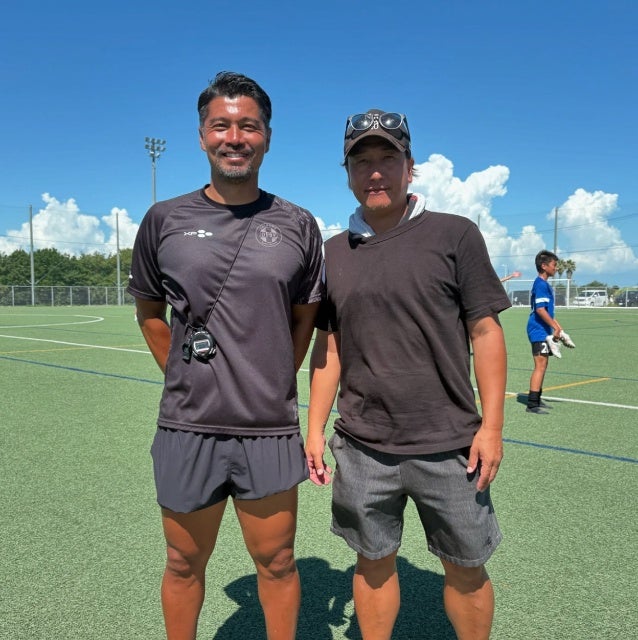 胸熱の再会！元Jリーガー・高柳一誠がサンフレッチェ広島時代の仲間とピッチで交流