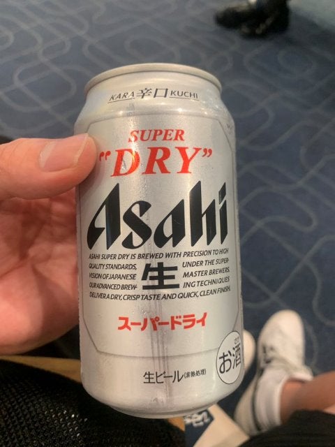 「空港で飛行機待ってたら…」人気芸人に訪れた思わぬサプライズとは