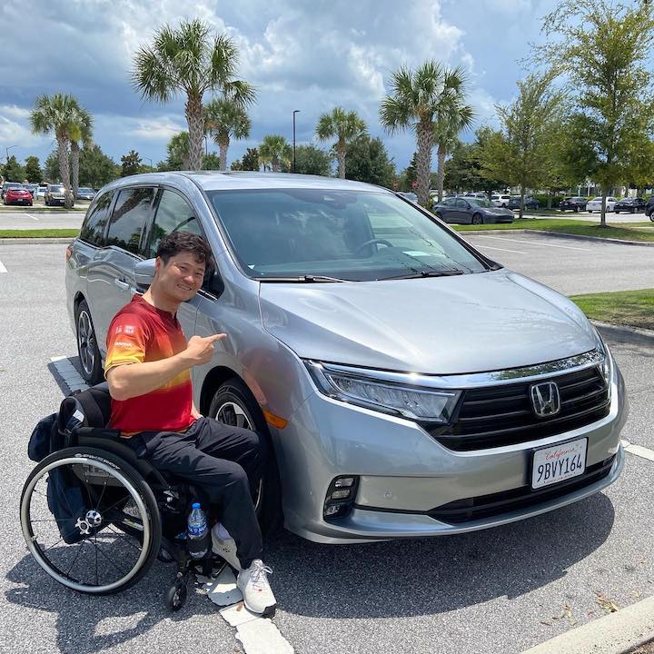 国枝慎吾がドライブ中の動画を公開♿️🎾 手動で運転する姿に驚きのコメント続々👀🚗