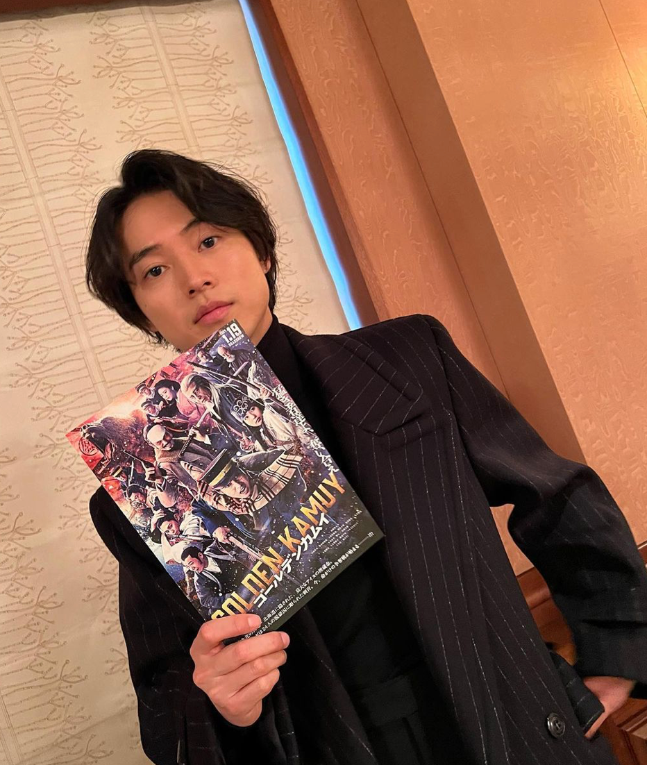 山﨑賢人が映画『ゴールデンカムイ』完全報告会へ✨