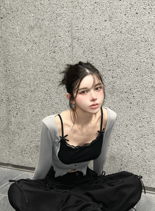 インフルエンサー・齊藤早紀、”美貌極限”の最新ショットに大反響！ファン「美しさ全開」