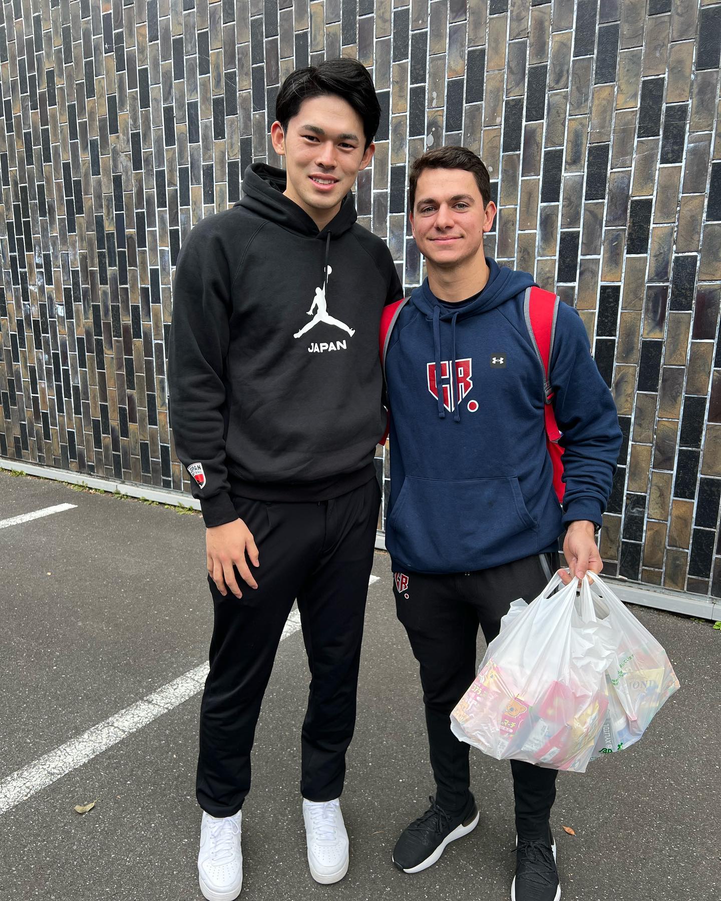 佐々木朗希が死球を与えたチェコ代表選手にお詫びの品をプレゼント！フォロワーも「これぞ、スポーツマンシップ」