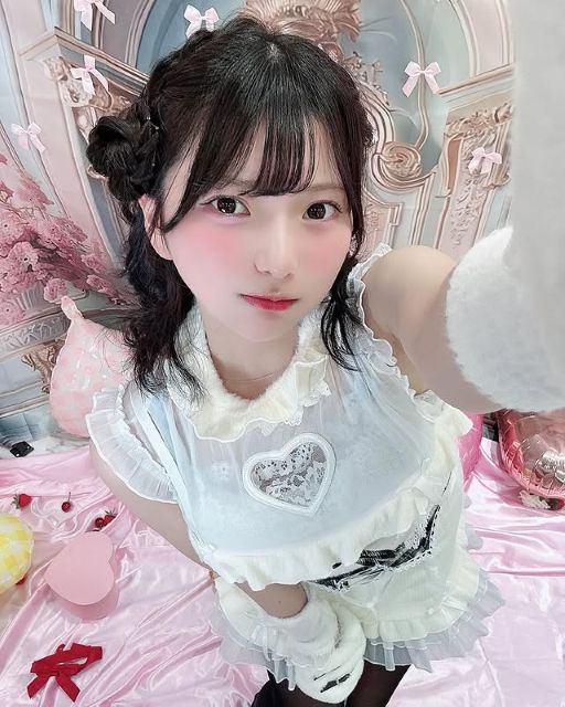 「ひなのだけって言ったよね⁇」姫野ひなの、嫉妬系彼女ショット公開！怒った顔も可愛すぎると話題に