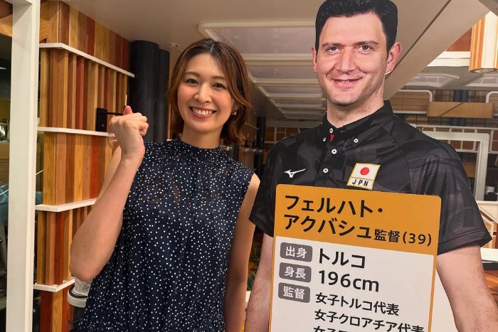 アクバシュ監督はジェントルマン！！世界バレーでもあのアグレッシブな動きは見れるのか！？