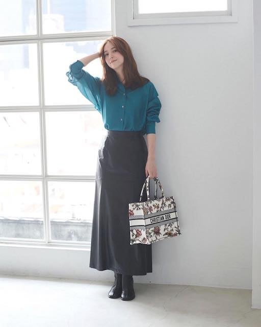 2児の母・佐々木希がスタイル抜群秋コーデ披露✨