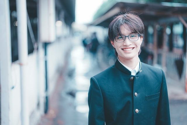 「学ランいただきました」人気アイドルの学ラン姿がカッコ良すぎると話題に