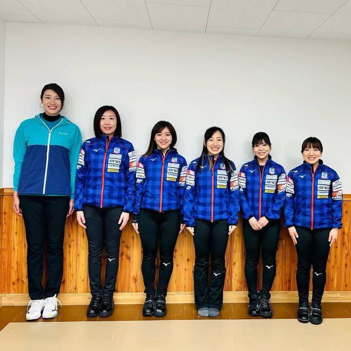 トリックアート？😮185cm・狩野舞子＆ロコ・ソラーレの身長差オフショットが話題に