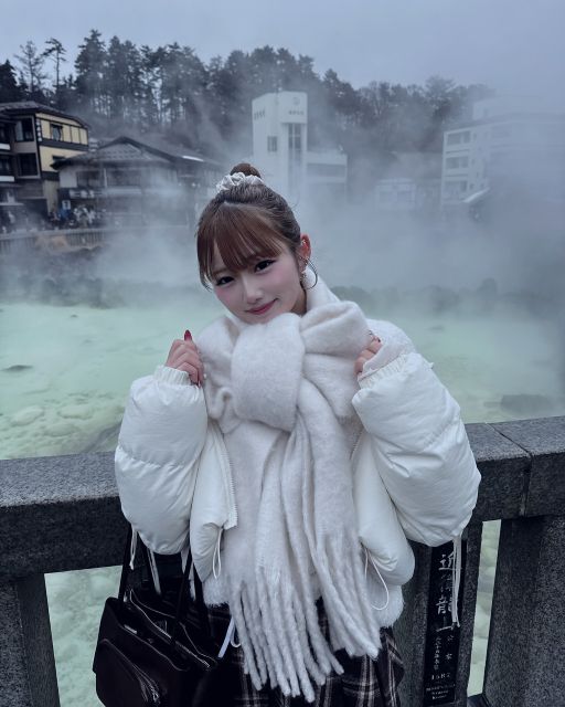 辻ちゃん長女・希空が草津温泉へ！美脚あらわなオフショットを公開