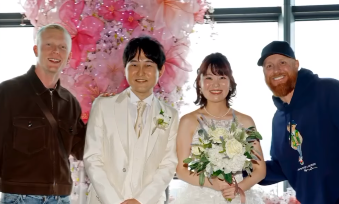 MLB東京シリーズで奇跡の出会い　カブス選手が日本人カップルのウェディングフォトに飛び入り参加！