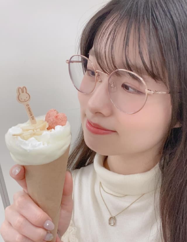 AKB48・岩立沙穂が最新ショットを披露「可愛すぎ」などとファン絶賛