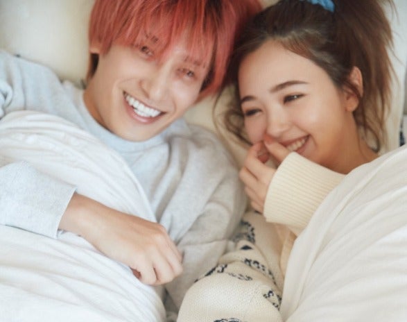 EXIT兼近とにこるんの手繋ぎ2Sが話題💓「お似合いです」