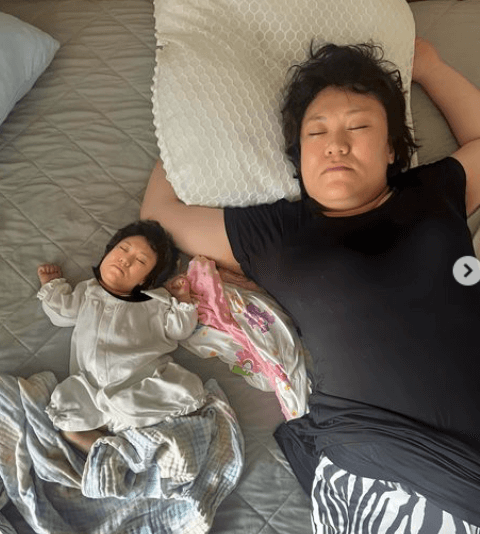 バービー、最新の「生態まとめ」でファン爆笑！袖付きファッションとユニークな日常