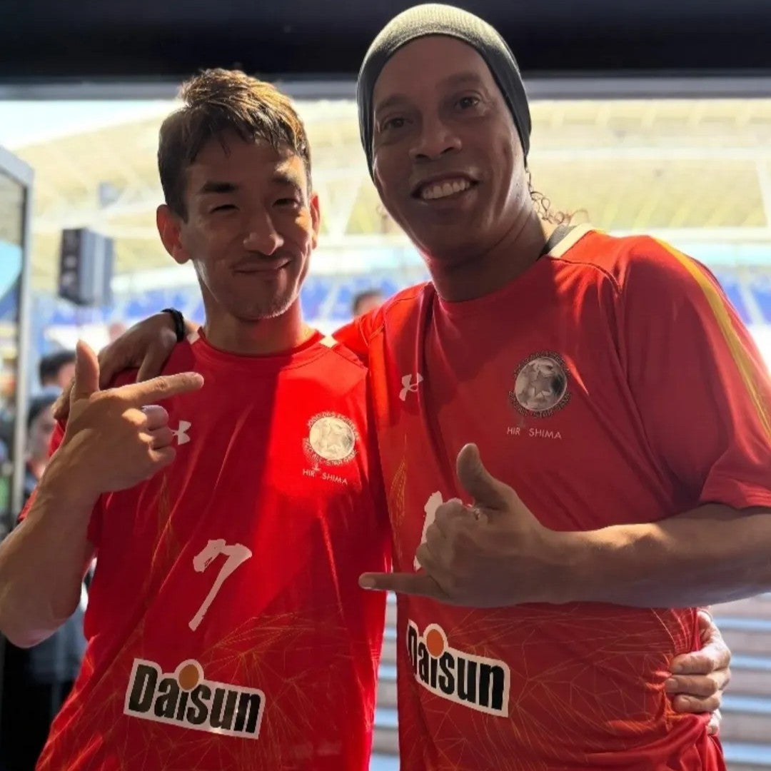 ジーコ主催のチャリティーマッチでロナウジーニョと中田英寿が2