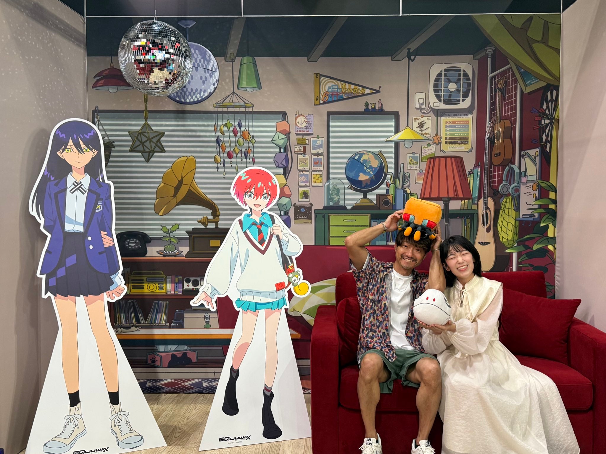 「ガンダムの日」に笑顔のツーショット！黒沢ともよ＆川田紳司のヒゲマチュコンビ