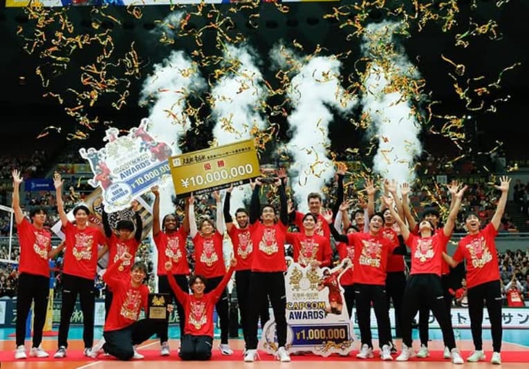 高橋藍、天皇杯優勝＆MVPにファンから祝福の声続々！